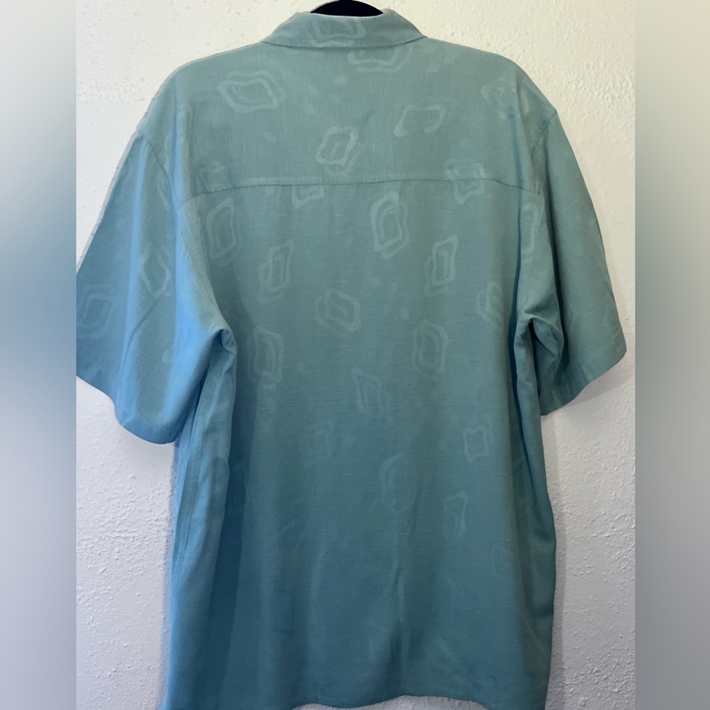 WtF Shirt Mens L Silk Hawaiian Wood Button Up Green Embossed Print - Picture 2 of 6